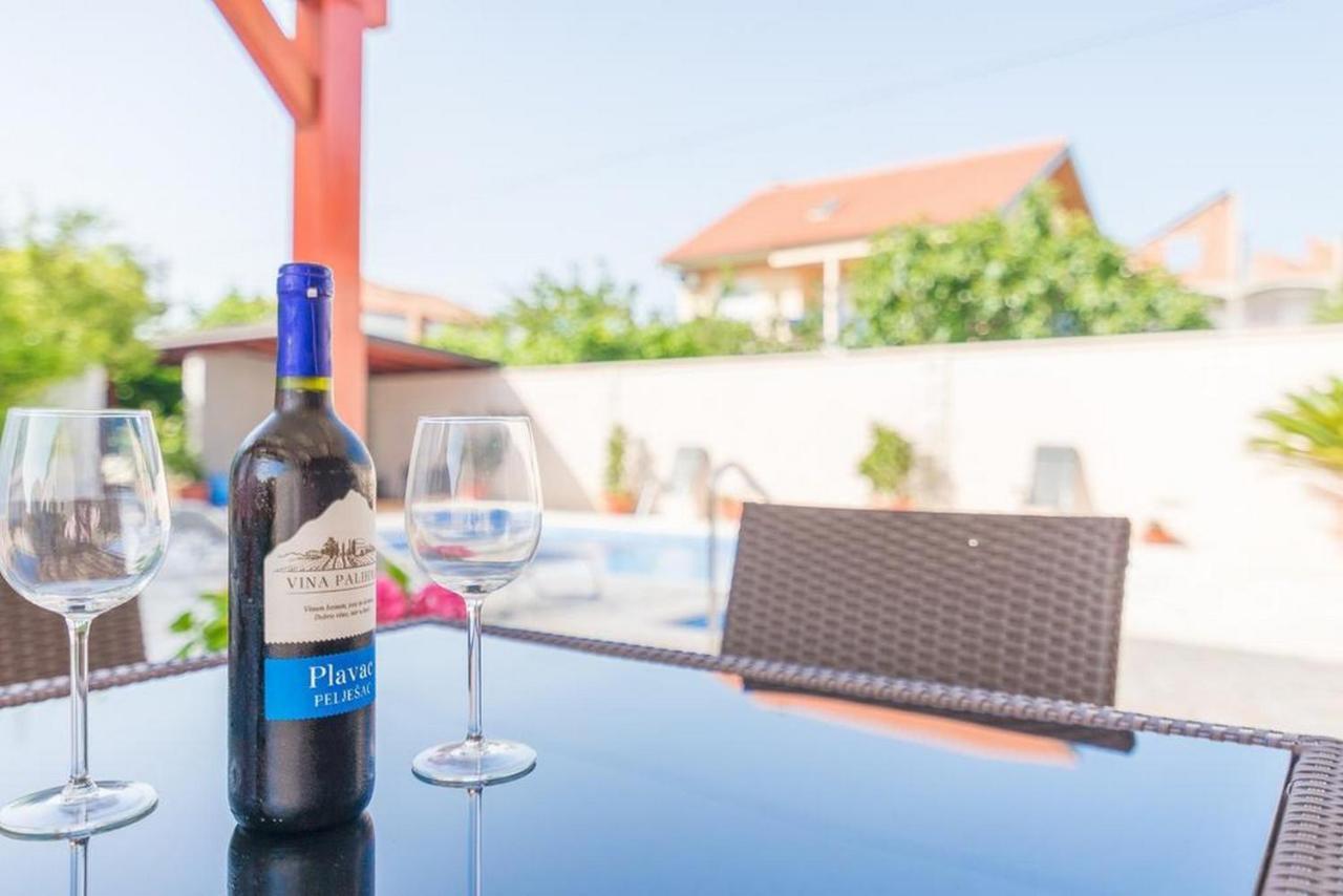 Apartments Villa Odesa With Shared Pool ซาดาร์ ภายนอก รูปภาพ