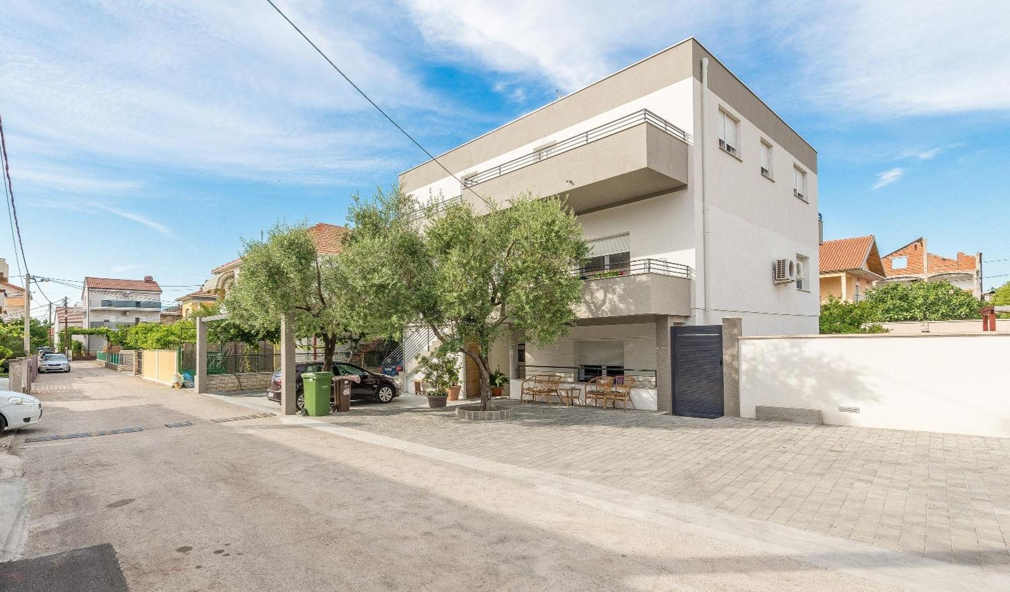 Apartments Villa Odesa With Shared Pool ซาดาร์ ห้อง รูปภาพ